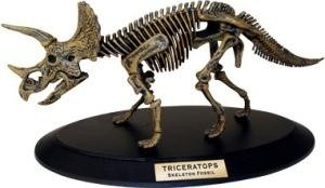 fame-master-skelet-triceratopsa-26441-0